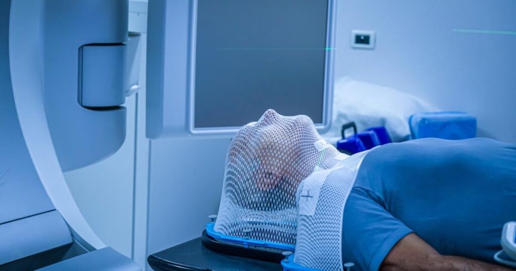 Night of the mind! Radiotherapy laboratory, blocked due to a private clinic. DSP Neamț leadership, resigned by Rogobete