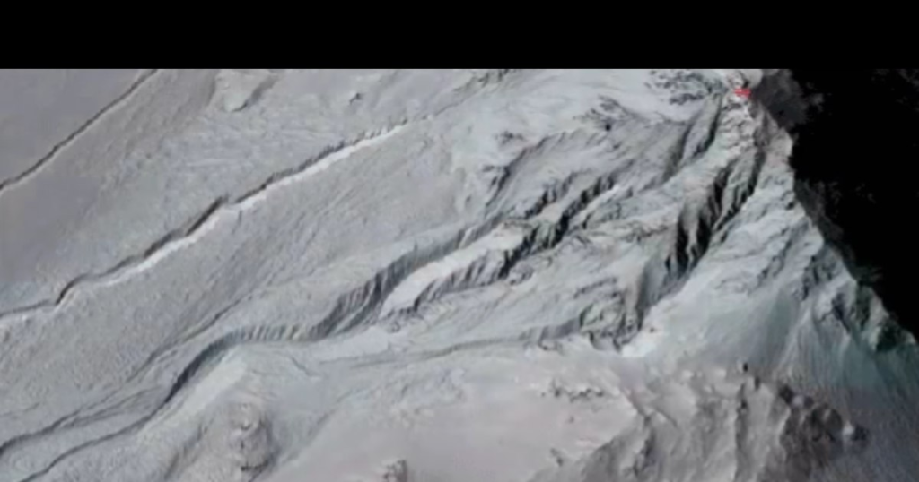 Researchers have solved the mystery of the spring phenomenon on Mars: what leaves the winding tracks