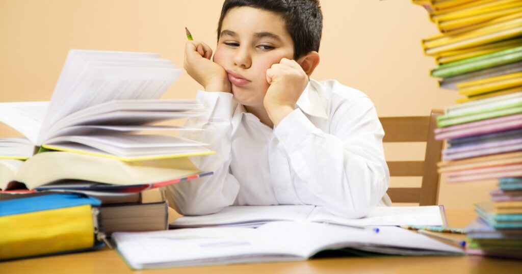 School Burnout. More and more students are psychically yielding because of pressure: "My 7th grade daughter has gastritis"