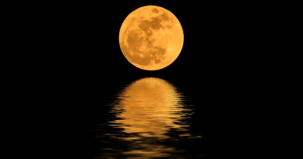 The brightest phenomenon of the year: When will the superluna sky light up in October