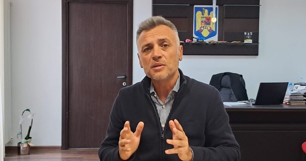 The manager of CS Dinamo puts the scandalous parents at the corner. The "frustrations" received their portion of the soap and from two former channels