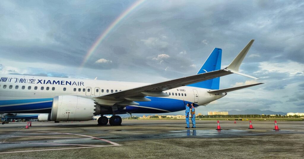 Video 20 hours in the air. How to survive the world's longest non-stop flight with Xiamen Air