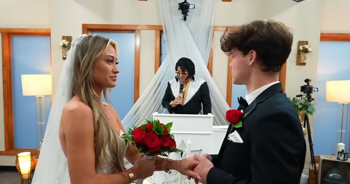 Video OnlyFans star humiliated at own wedding by YouTuber husband's vows: "It was offensive. My dad cried"