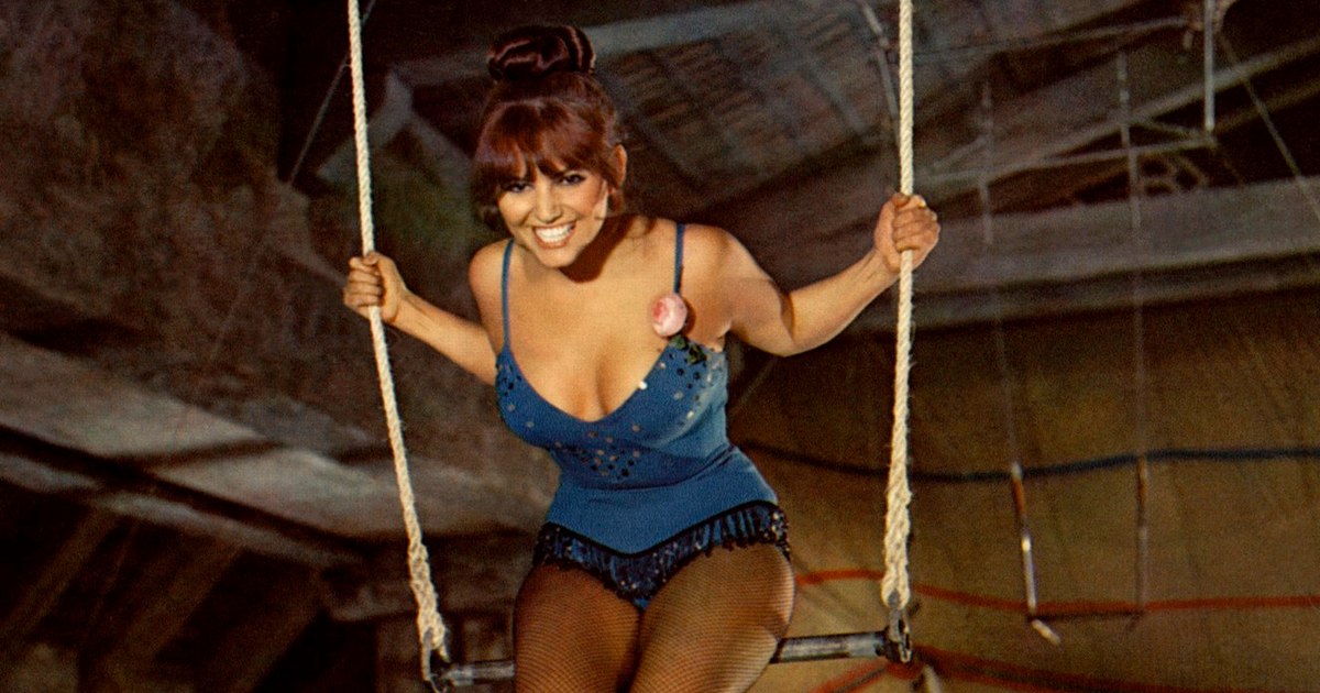 Video "a superstar of magnificent beauty". The last tribute to Claudia Cardinale in Paris. The actress will be incinerated