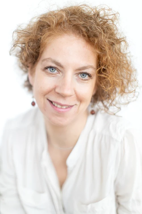 Nora Neghină, psychotherapist and menopause coach