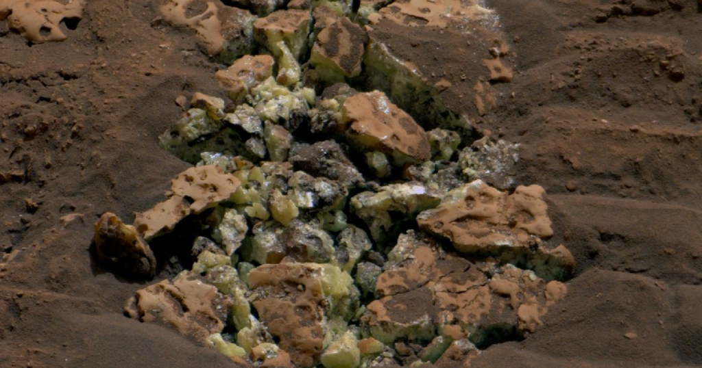 Amazing discovery on Mars made by NASA's Curiosity rover, which accidentally cracked a rock