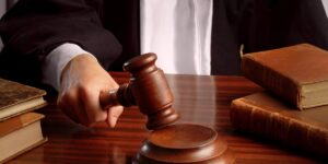 A Romanian woman was compensated in Italy with more than 260,000 euros, after being unjustly imprisoned for almost three years: she had already served her sentence in Romania