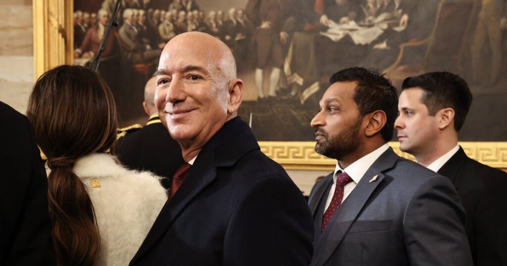 Employees who will never be replaced by artificial intelligence. Jeff Bezos reveals the most vulnerable professions