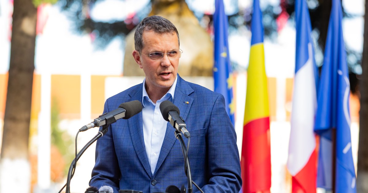 Ilie Bolojan says that he encouraged Moșteanu after the problems in his CV: "I told him ``Head up''"