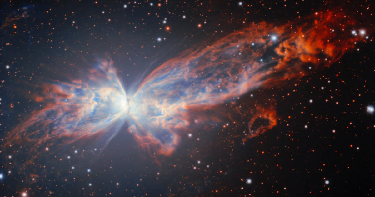 Photo Astronomical show. A telescope in Chile captured the image of a 'cosmic butterfly'