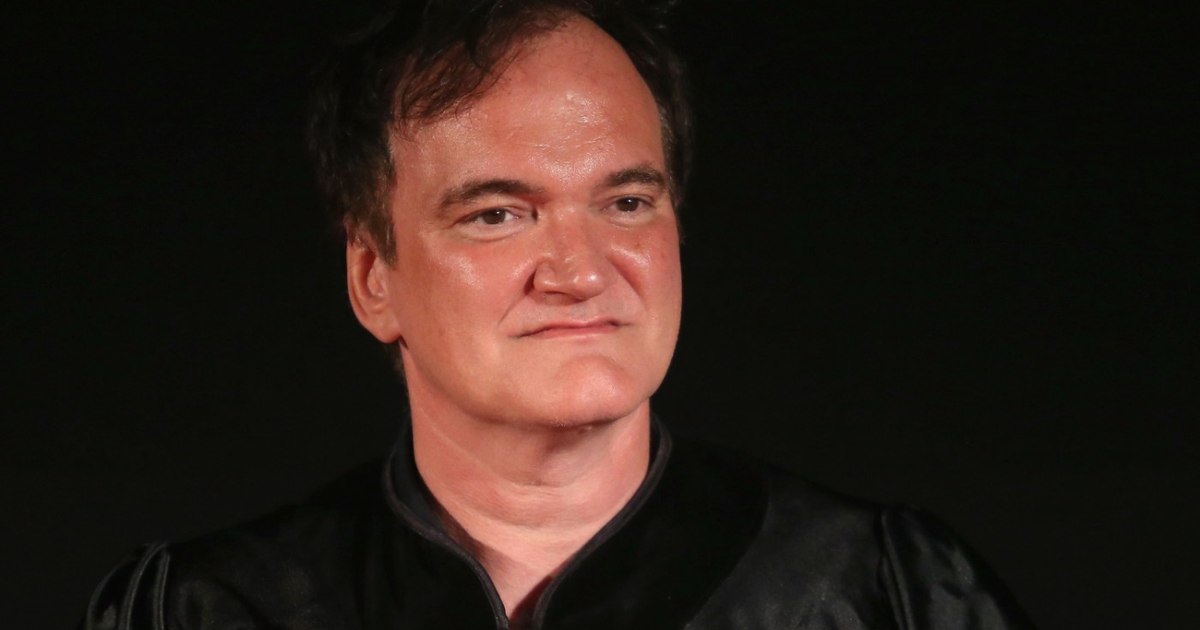 Video Hollywood plagiarism scandal: Tarantino says The Hunger Games is copying a Japanese film. "They stole the damn book!"