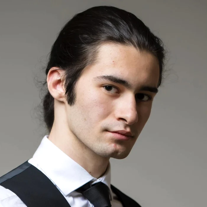 Mihnea Stoica, student