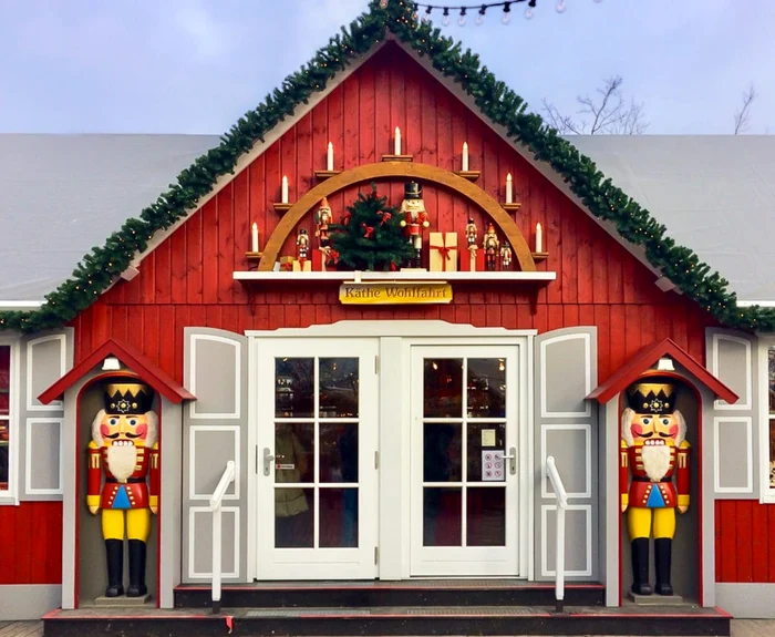 Shop in the Christmas village PHOTO Lifejourney4two