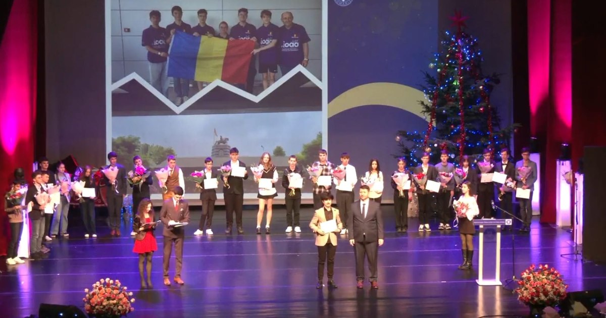 Champions of Education, awarded by Minister David. 157 students with medals at international Olympiads, celebrated in a special gala