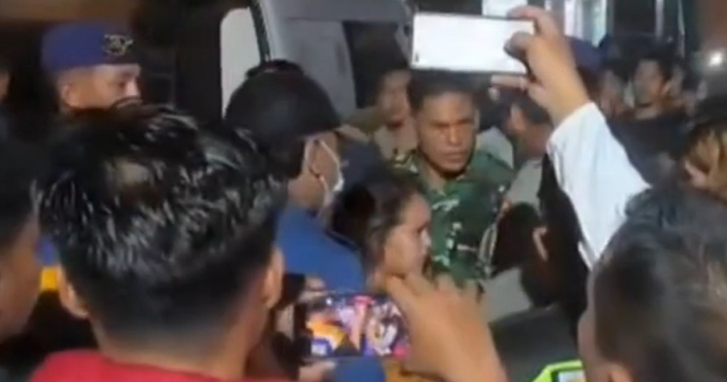 Fatal vacation 13,000 km away from home. The coach of the group and his three children, dead in an accident at sea