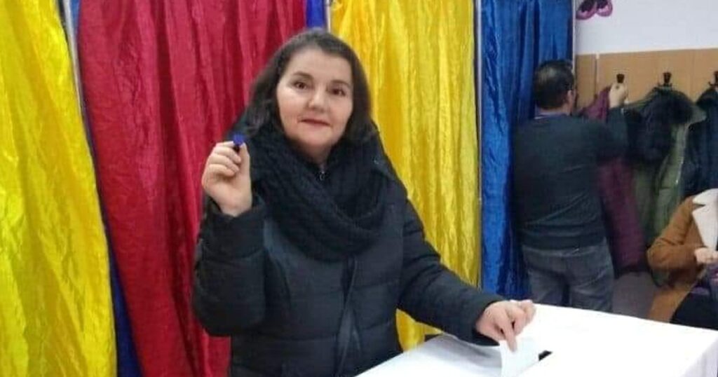 Journalist wanted by the police after urging responsible voting: "My family called me scared. I was laughing"
