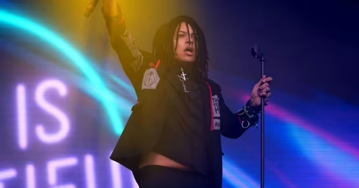 Mystery surrounding the death of a 26-year-old rapper. He was found dead in a hotel room in Florida