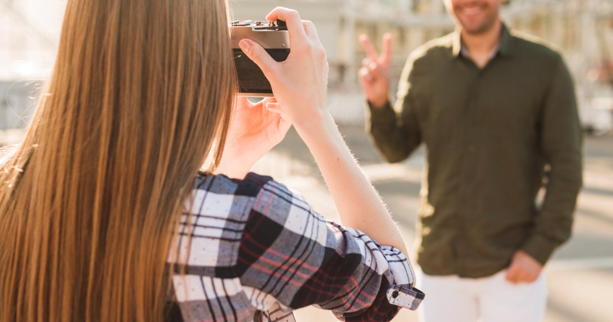 "Sometimes I ask people to imagine they are aliens." A professional photographer's tips for the most successful pictures
