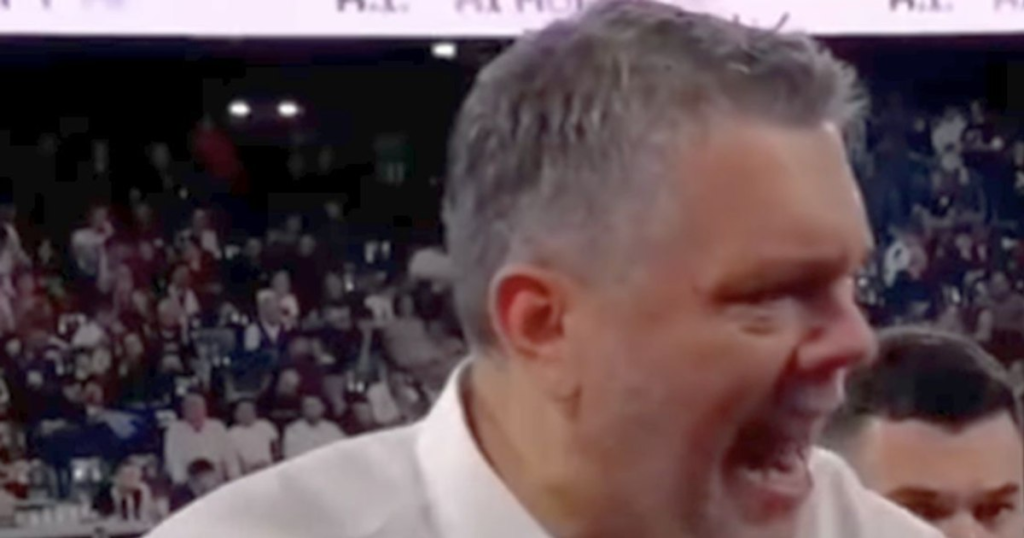 The coach's insults echoed on the live broadcast at the Romanians' match. Serious verbal slip to the referees: "F** in your mouth, peasants!"