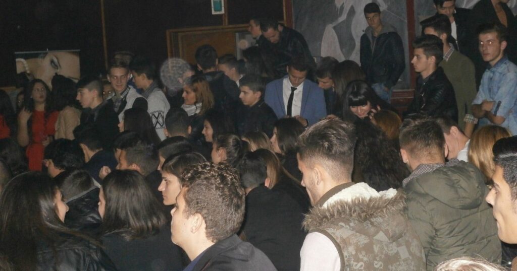 The organizers of freshman proms are asking the authorities for clear rules and zero alcohol for the safety of students