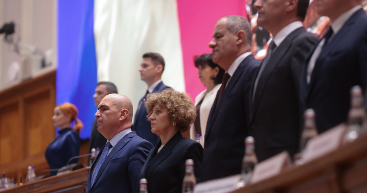 The year 2025, marked by "reasonably good governance", between political compromise and economic challenges