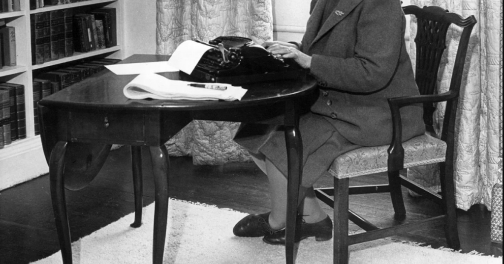 Agatha Christie, the author of the almost perfect crime. How she faked her own disappearance, using the name of her husband's mistress