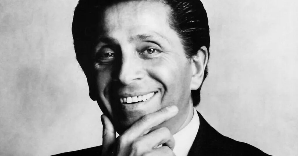 Breaking Legendary Italian fashion designer Valentino has died