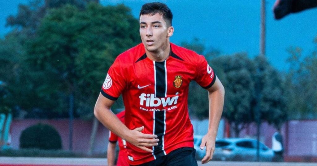 EXCLUSIVE / CFR Cluj brought in the striker who replaces Louis Munteanu. The patron's fabulous reaction when he met him