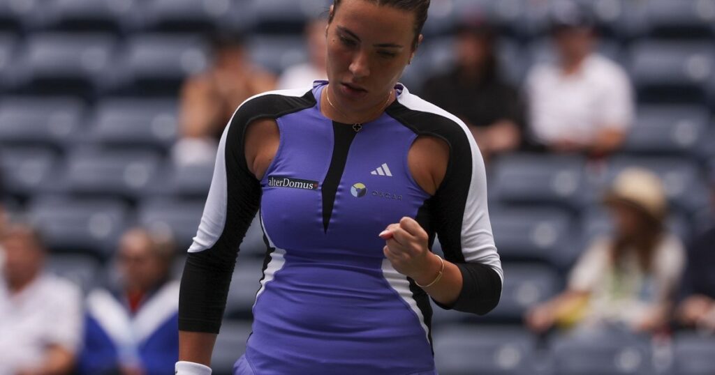 Gabriela Ruse, victory with sacrifices. The Romanian goes to the 2nd round at the Australian Open 2026. "It's not easy to start a Grand Slam like that!"