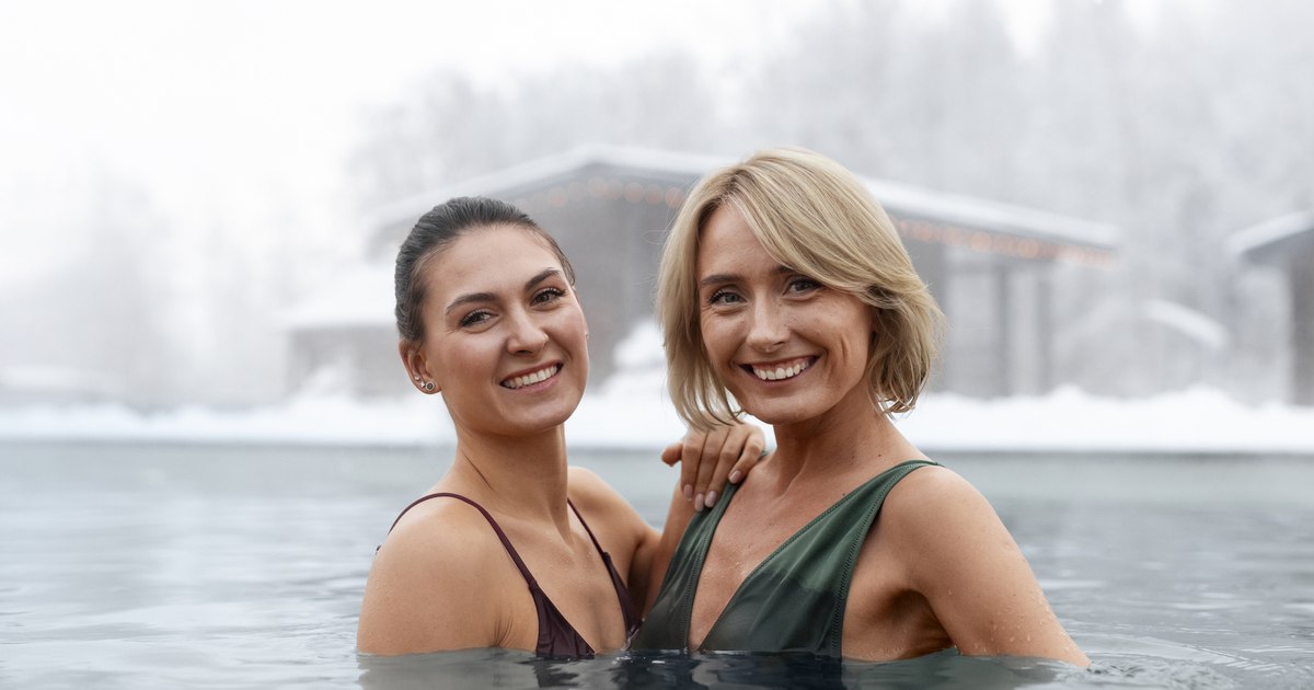 How to properly bathe in frozen waters in winter. The dangerous mistake to avoid