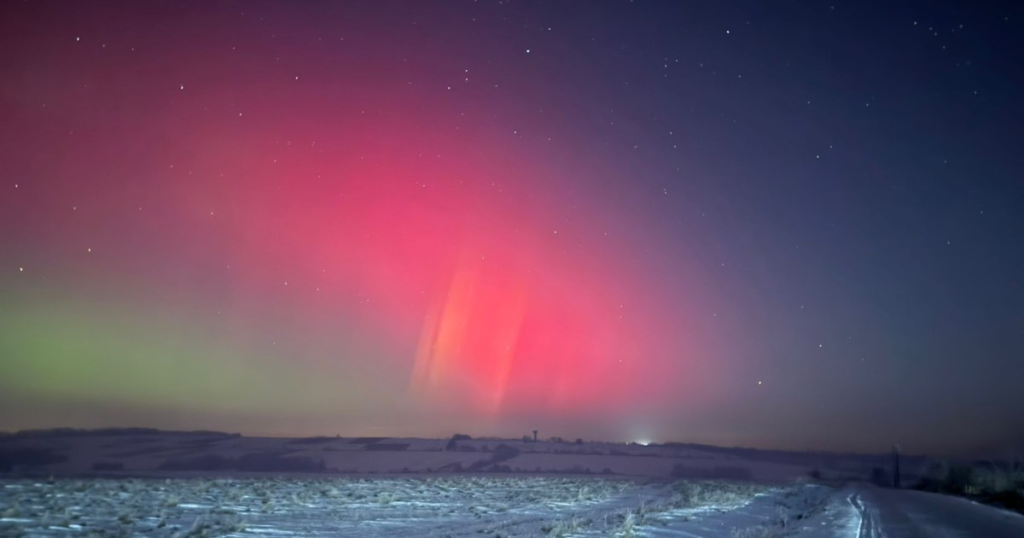 Photo Spectacular images of the aurora borealis seen from Romania. The Sun has emitted the most powerful solar storm in 20 years