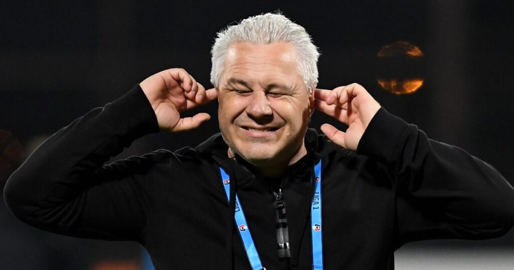 She gently picked them up. Troubled Al Okhdood left another struggling Saudi Arabian side without points