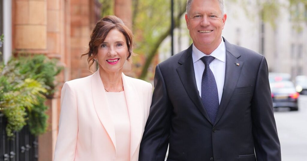 The Iohannis, summoned by Sibiu City Hall to pay their taxes. The two are on the list of arrears to the local budget