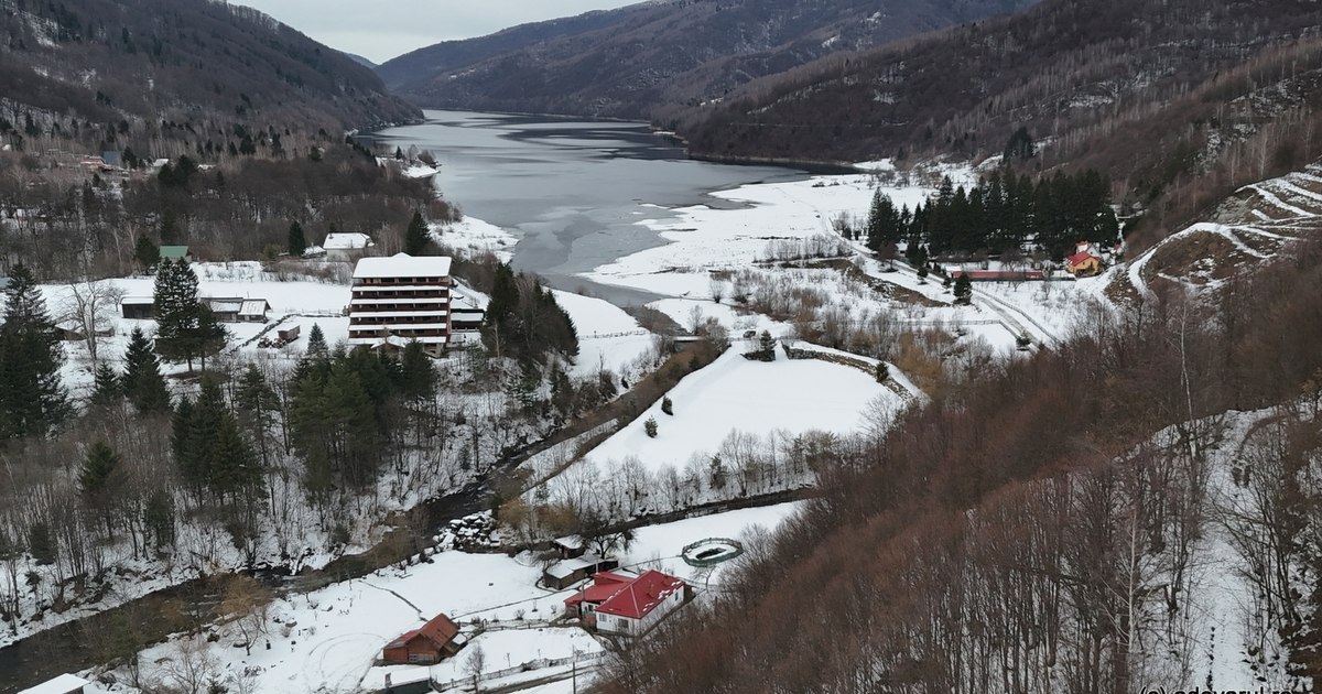 Video The ghost hotel in the heart of the mountains, the emblem of Poiana Mărului resort, a former "pearl" of Banatul Montan