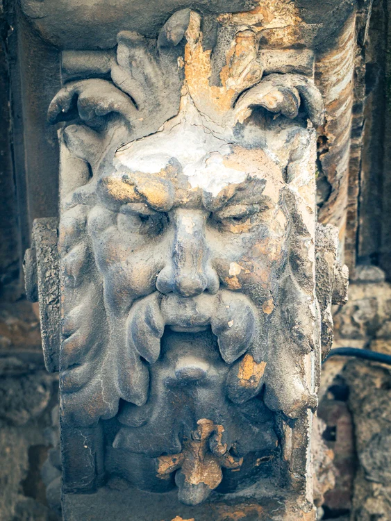 Mascaron on Traian Vuia street, in the center of Bucharest. PHOTO: Personal archive 