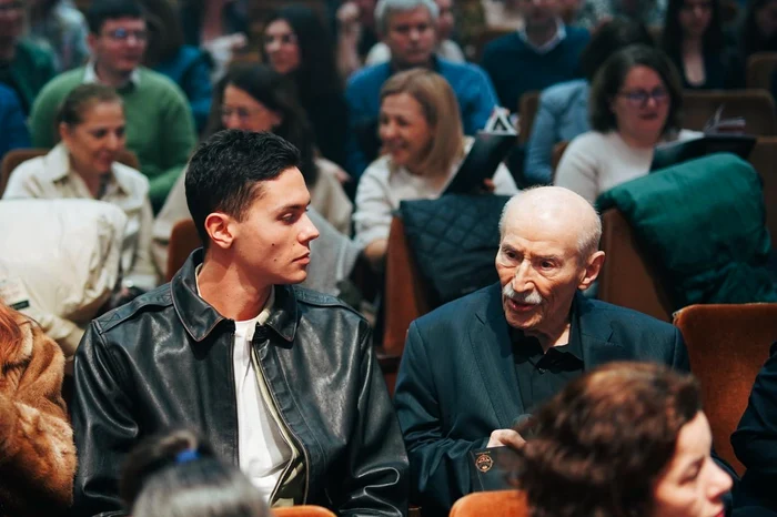 Victor Rebengiuc and David Popovici watched the gala together. PHOTO PiART Vision