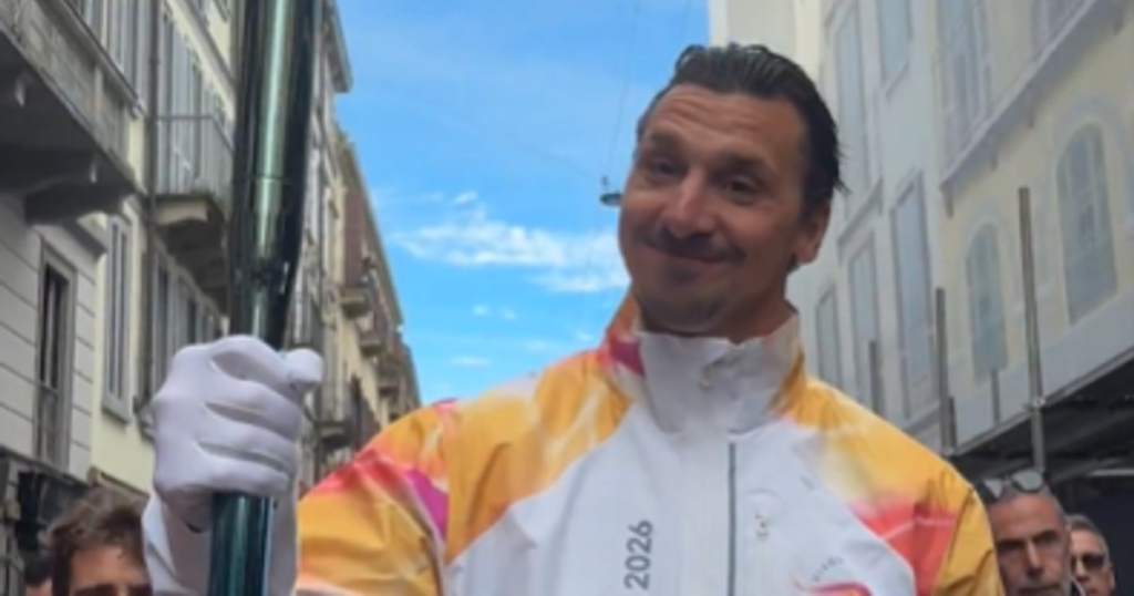 After Cristi Chivu's parade, Zlatan Ibrahimovic also caused a sensation with the Olympic flame in Milan