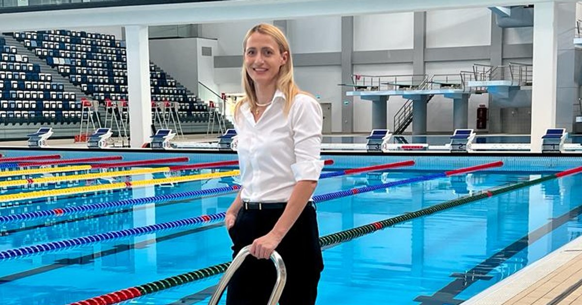 How much salary does Camelia Potec receive monthly? A former generation colleague reproaches him for wasting public money