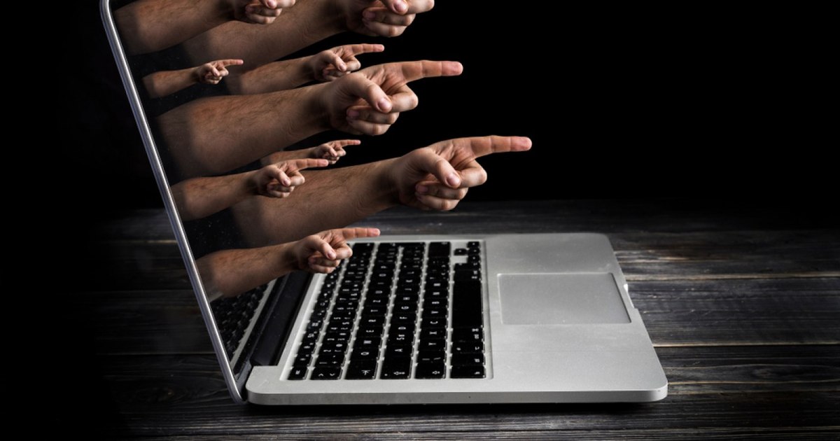 Psychologists back EU cyberbullying reporting app: a must in a dangerous digital world for children