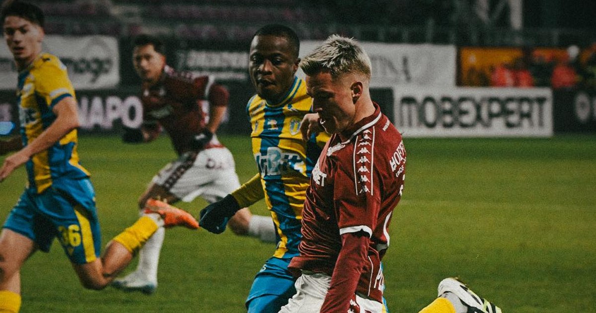 Rapid stumbled in the title fight against Petrol. The "Primvs Derby" ended in a draw