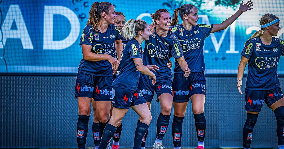 Revolt of the players after the punishment received by the referee who was filming them naked in the dressing room