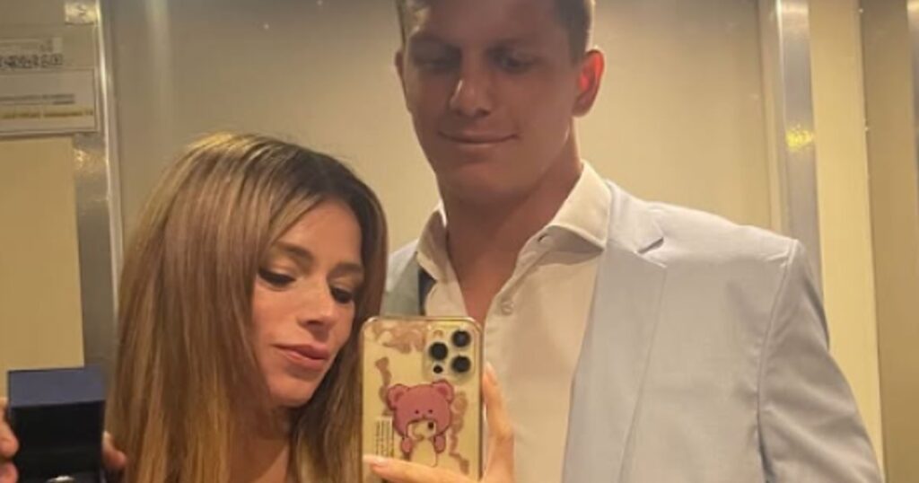 She retired from tennis, and now she has announced that she is pregnant. The beautiful Italian woman secretly married her Argentinian partner