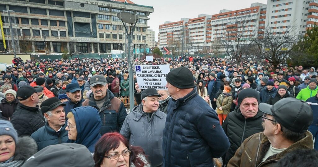 "The glass is full." Thousands of people protested in Miercurea Ciuc against the increase in fees and taxes