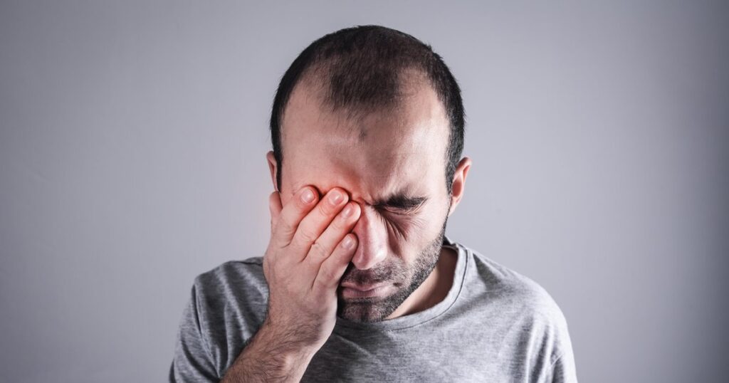 The symptom that doesn't hurt, but can leave you blind. How do you recognize eye stroke?
