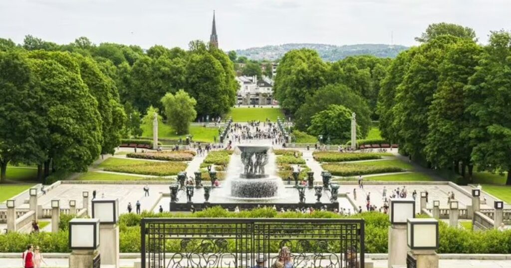 Video European city named the greenest in the world: 95% of residents live a few minutes from a park