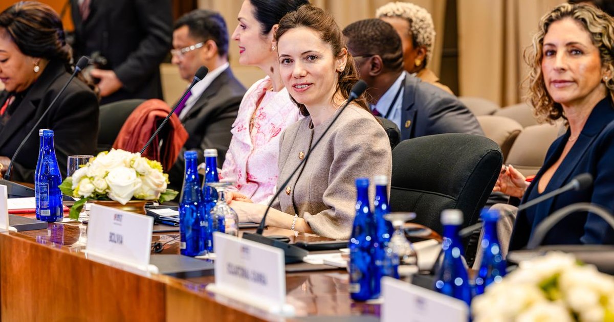 Analysis How Mirabela Grădinaru redefines the role of the First Lady in Romania. Political scientist: "He can put on the agenda topics ignored by the political class"