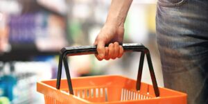 Food insecurity and financial stress, increasingly pressing problems for Romanians