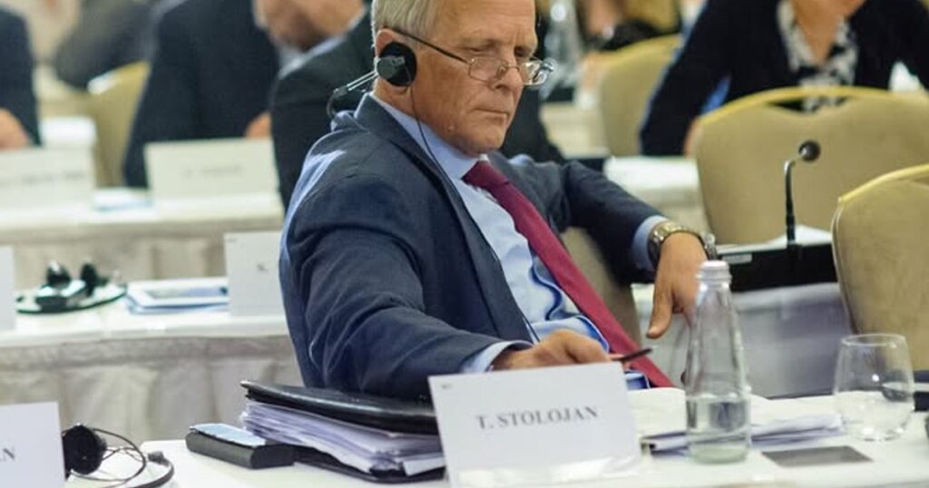 Former Prime Minister Theodor Stolojan says that reducing excise duties on fuels would be a mistake: "Not the whole country has the same sufferings. We are targeting a few groups"