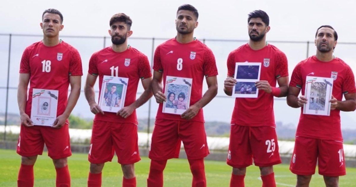 Iran's national team entered the field with photos of the murdered children. Infantino assured that the Islamic country's national team will be at the World Cup
