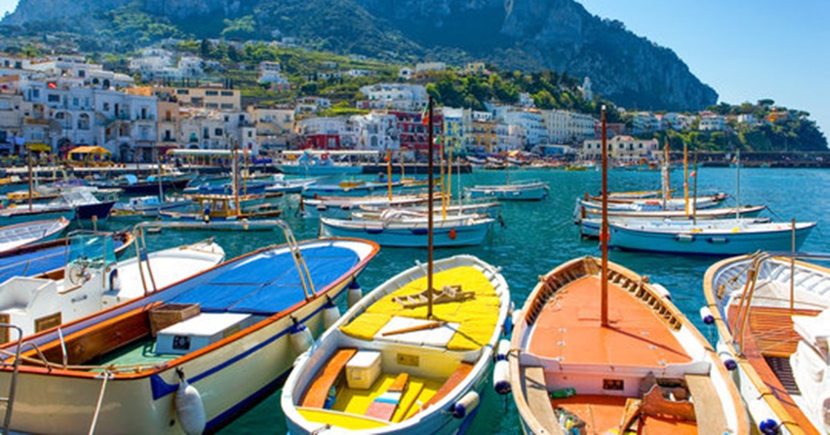 Italy introduces new rules for tourists in three popular destinations: changes in Capri, Florence and the Dolomites